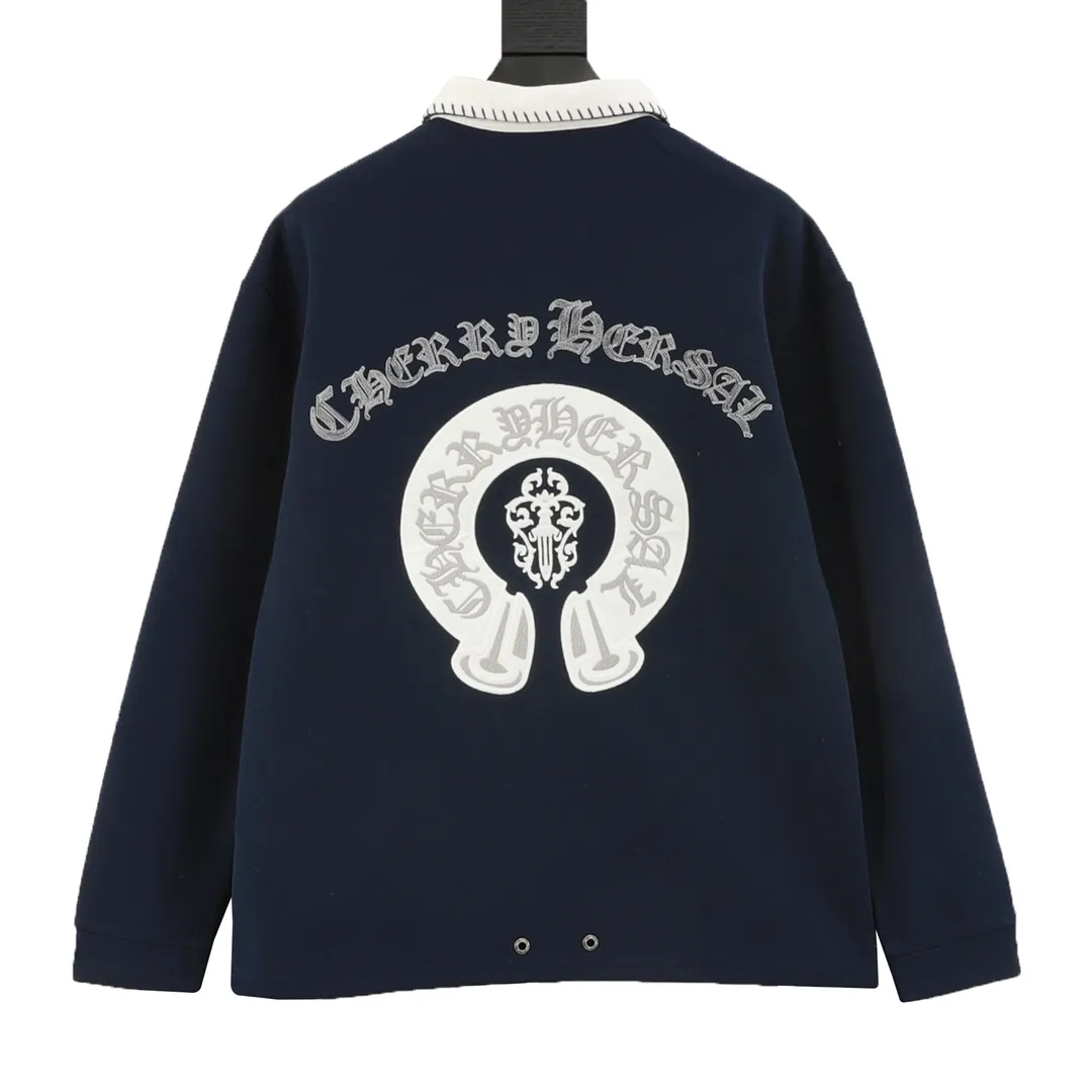 🅿️380 CH/Cro Heart Horseshoe embroidered lapel long-sleeved polo shirt made of customized fabrics. DuPont Sorona material is added, which is skin-friendly, long-lasting antibacterial, anti-mite, and more washable. The cotton thread has been repeatedly processed to remove inferior coarse fibers and impurities, leaving only high-quality cotton fibers, making the fabric more advanced and classy. Environmentally friendly polishing enzyme technology gives the fabric a clean appearance and clear texture. Simple and exquisite! Full of sense of ceremony! Simple and luxurious, full of design! It gives people a simple but not boring feeling, creating a low-key and unique personalized fashion! Fine workmanship, compare with the counters! A highly recognizable long-sleeved style with great upper body effect!!! Super versatile! Same style for men and women. Size：S-L